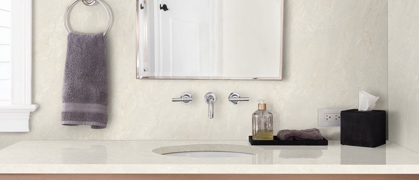 AuraTaj ™ countertop in a bathroom