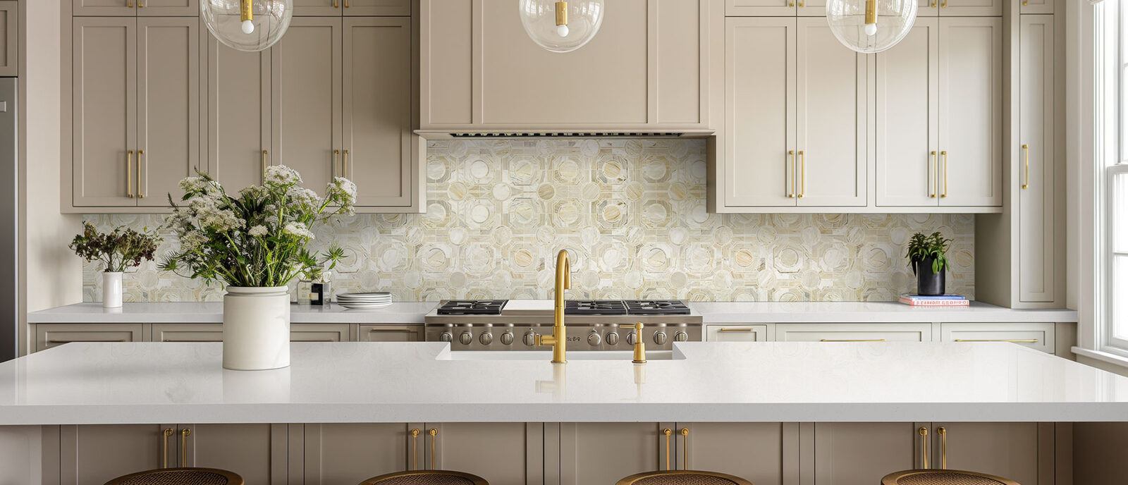 Frost White Quartz countertop in a kitchen