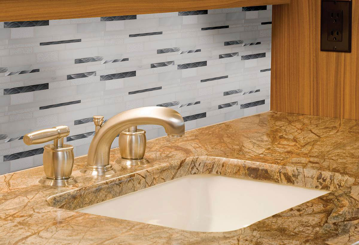 Moderno Blanco Interlocking 12x18 Pattern 8mm backsplash installed