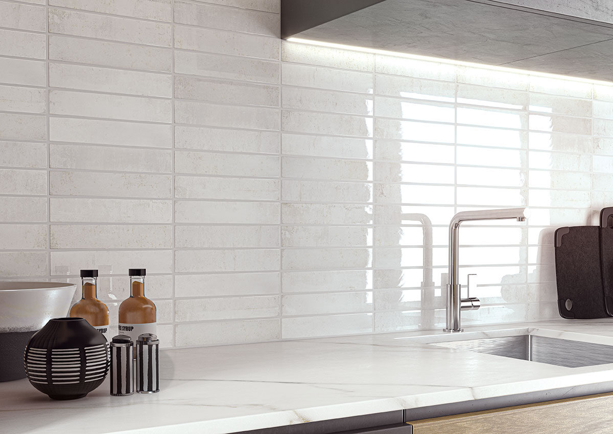 La Perla 2x10 backsplash installed — view 3