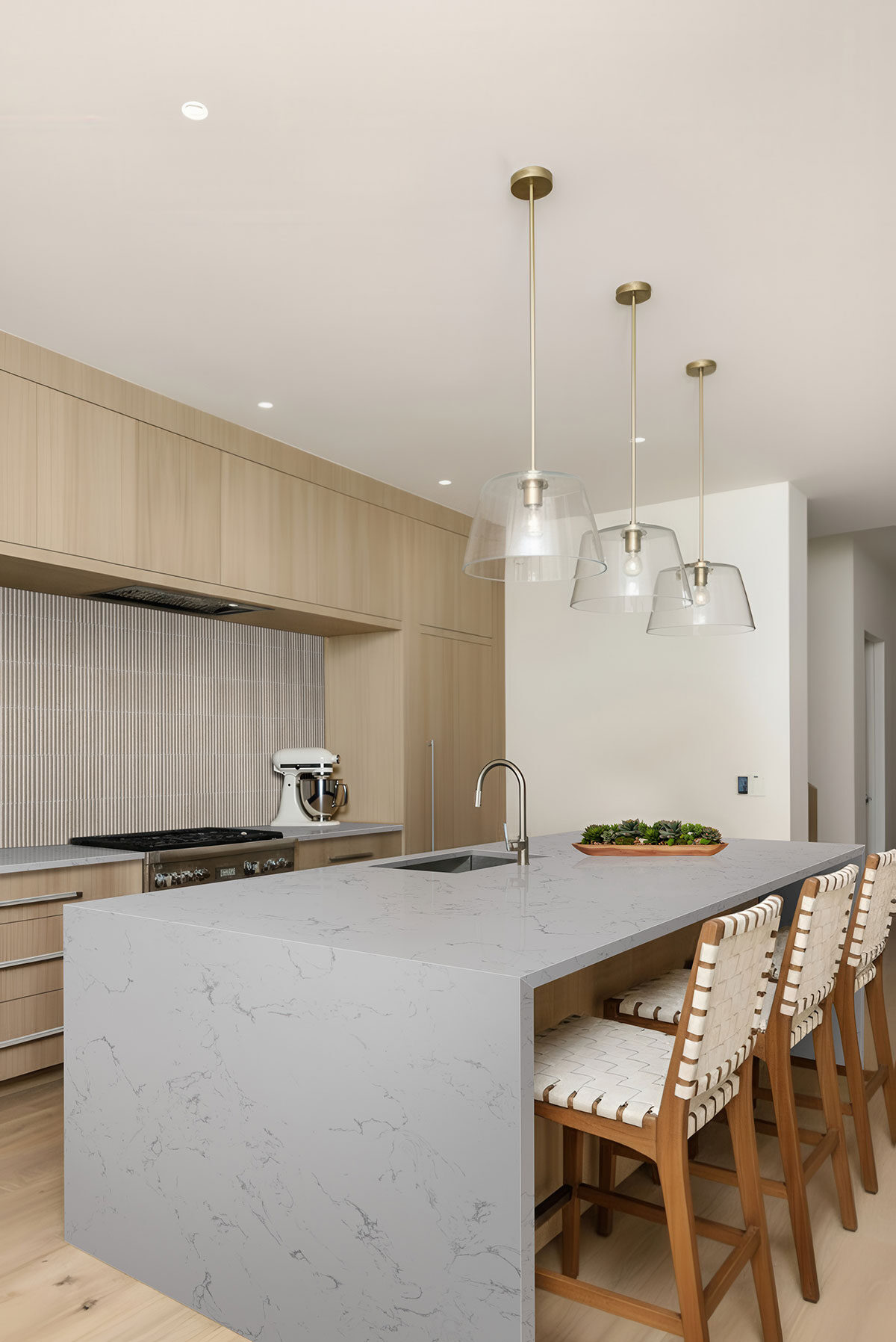Bianco Venato backsplash in a kitchen