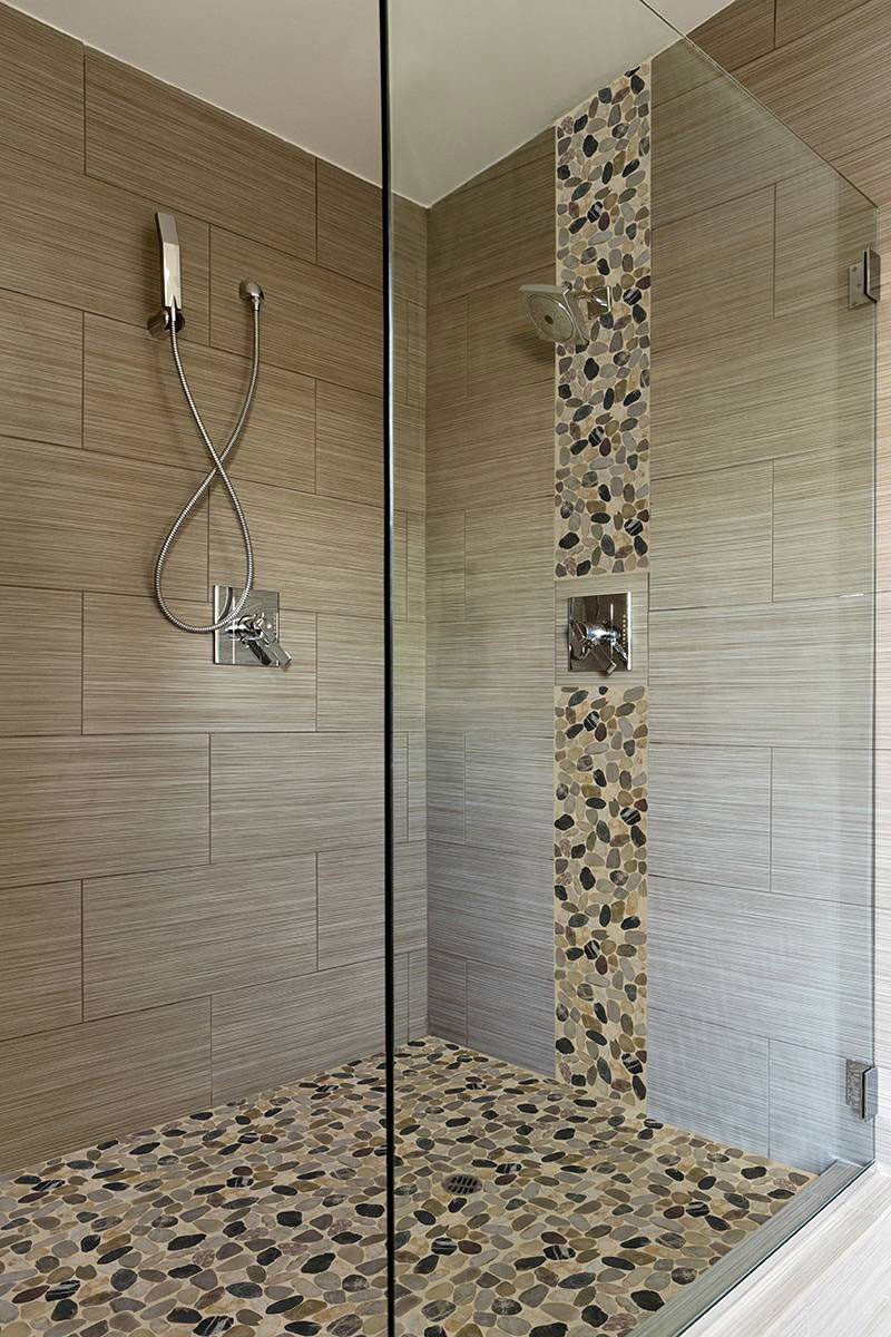 Mix River Pebbles Pattern 10mm backsplash installed — view 2