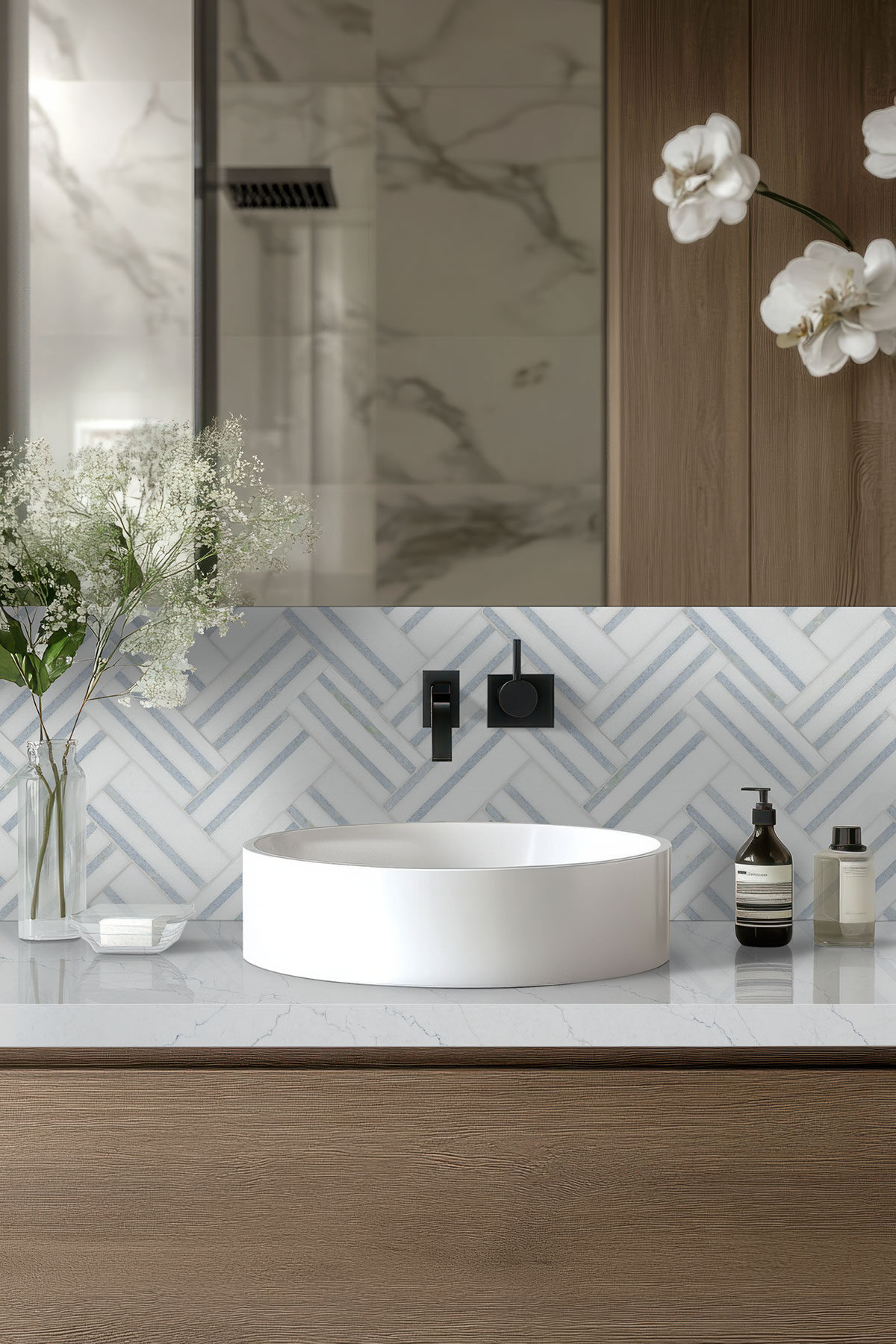 Azula Linea Polished backsplash in a bathroom — view 4