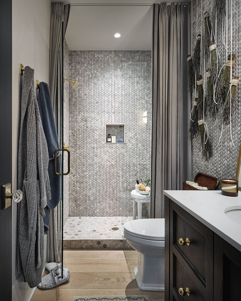 Serenity Stone Pebble Polished backsplash installed — view 2