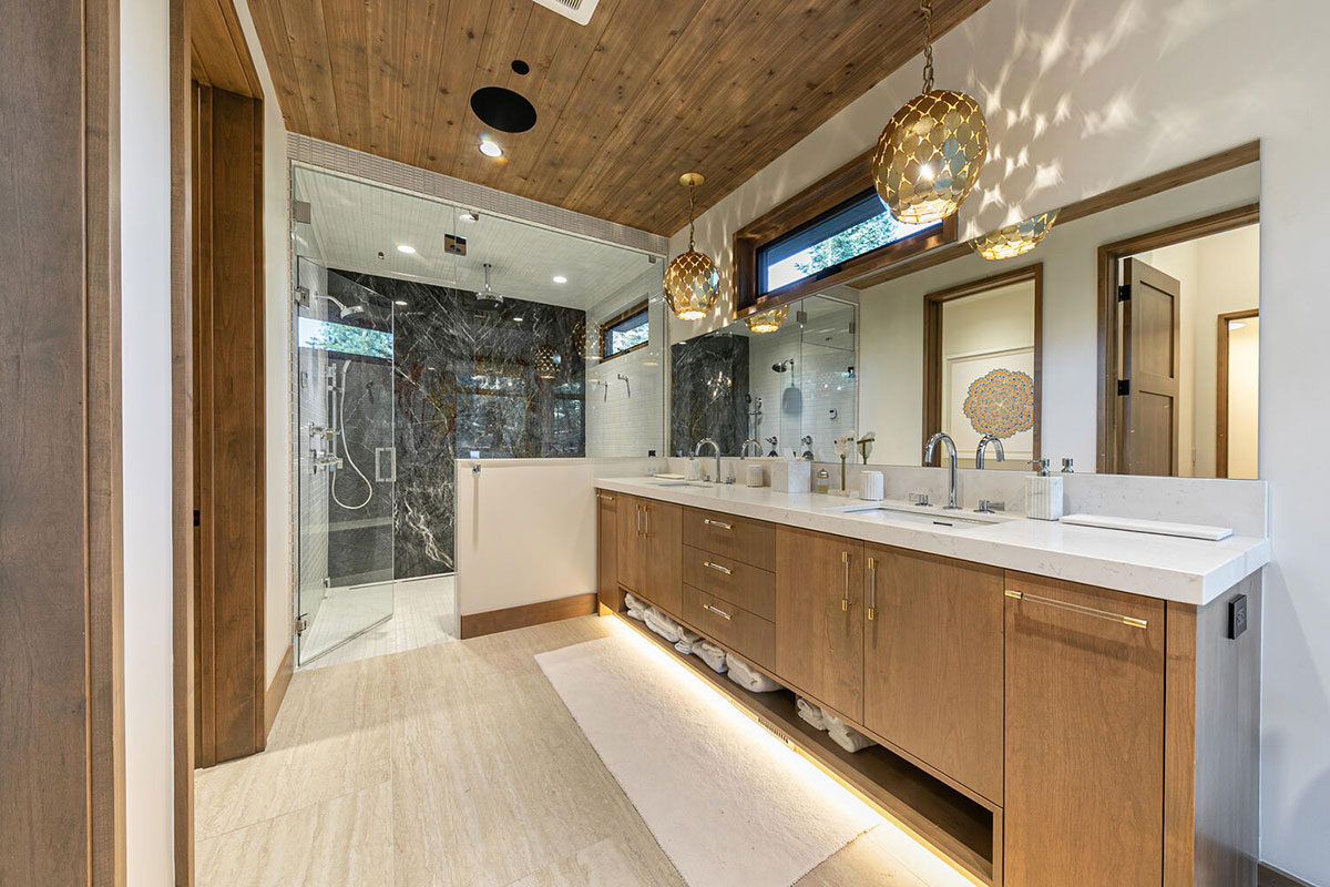 Crytos Quartzite countertop installed — view 2