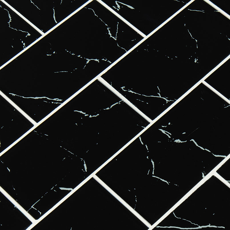Nero Marquina Glass 3x6x8mm surface detail — view 3