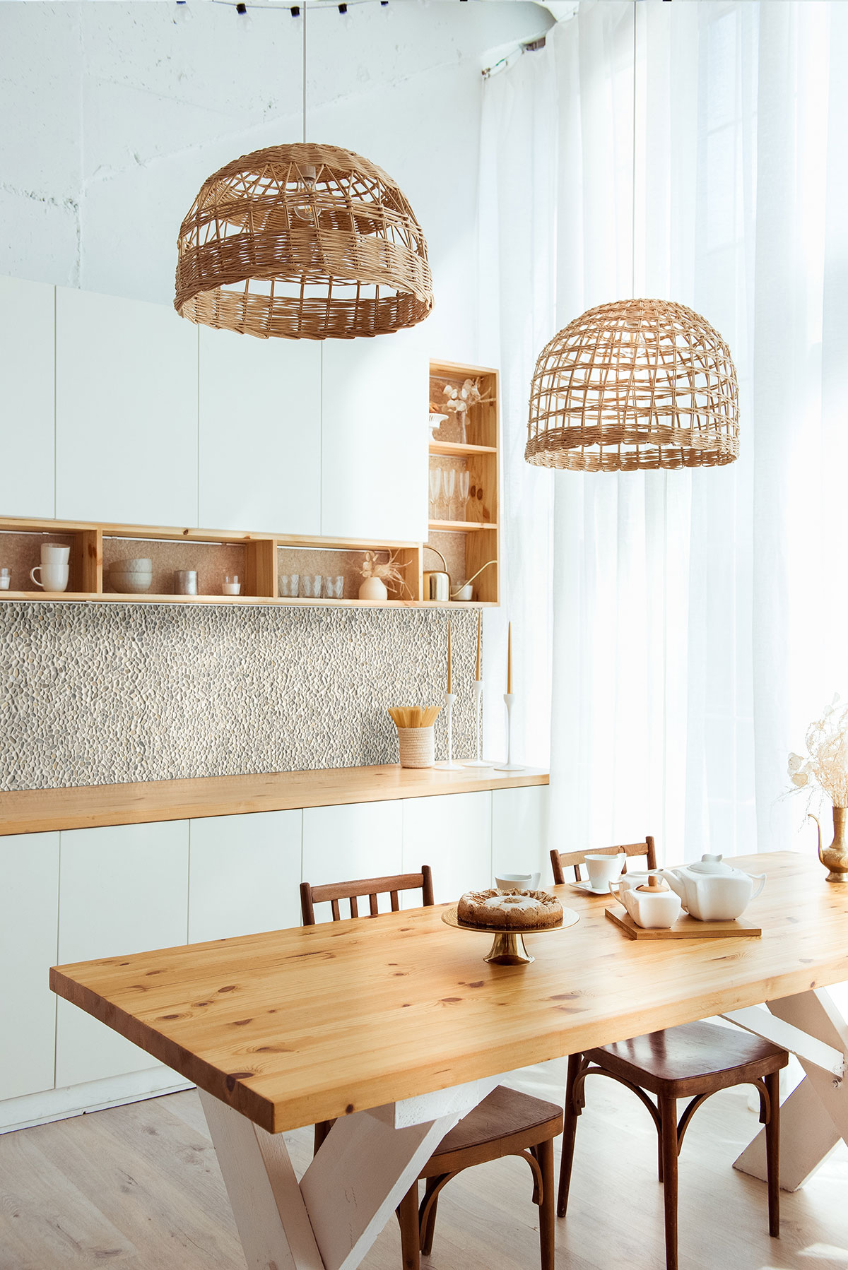 Ivory White Mini Pebble backsplash in a kitchen