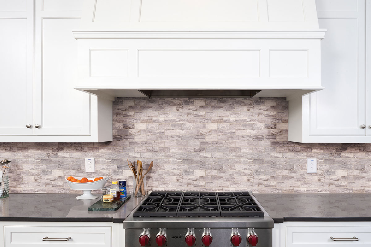 Carbone backsplash installed
