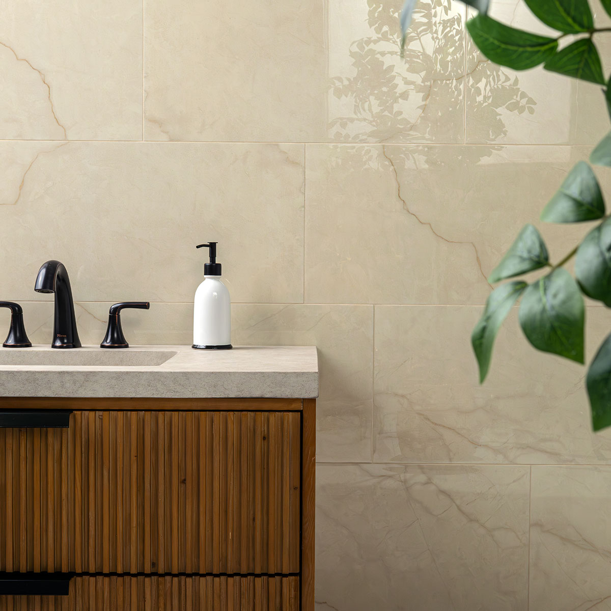 Crema surface detail — view 3