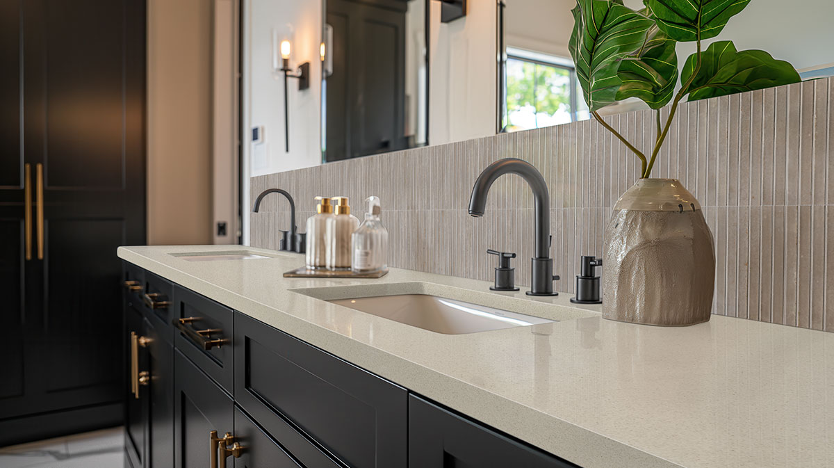 grigio backsplash in a bathroom