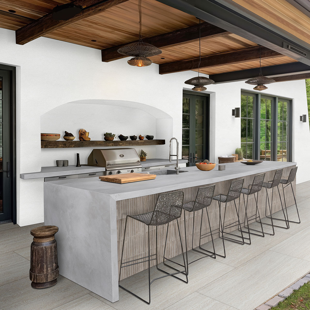 grigio backsplash in a outdoor hardscape