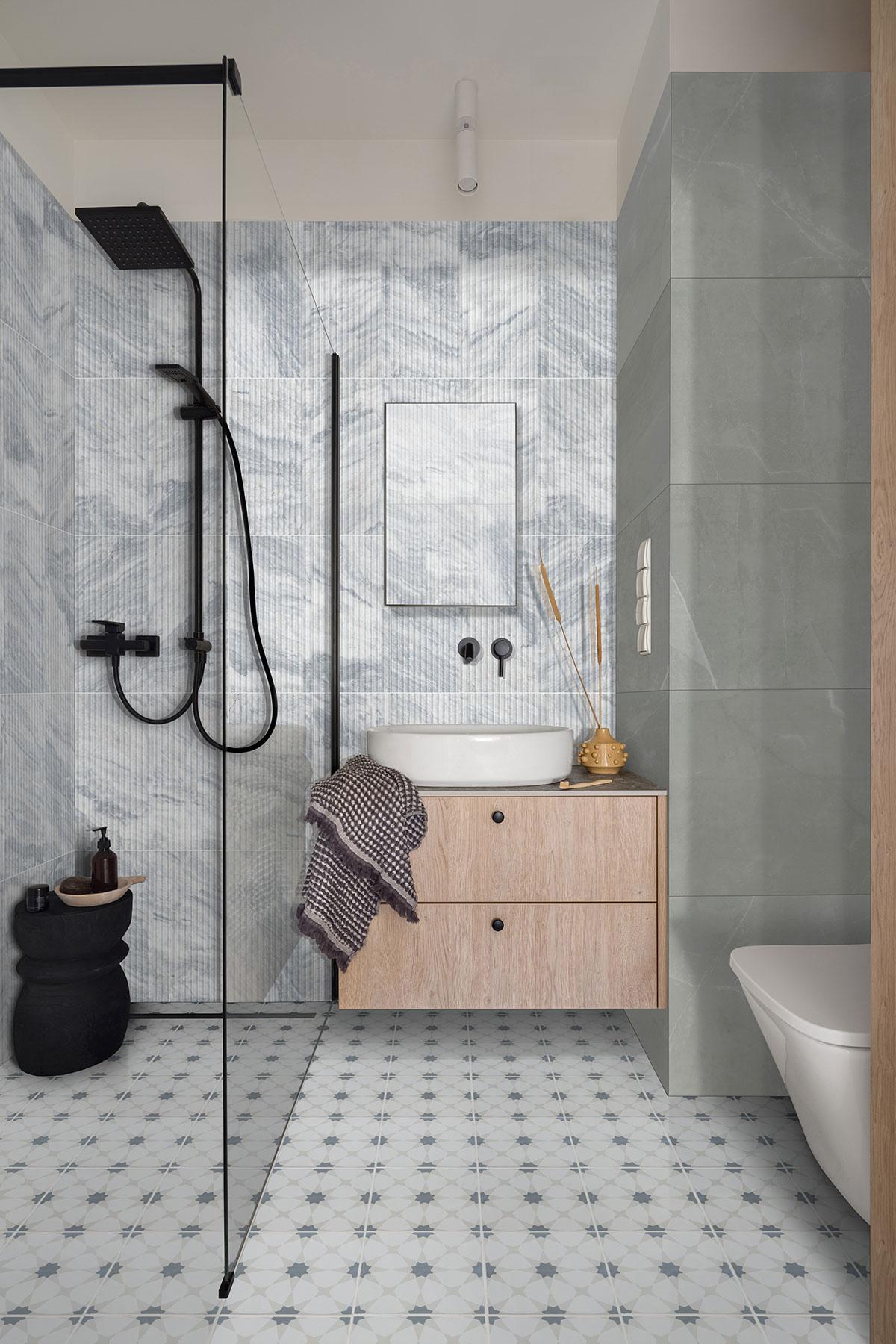 Zoudia backsplash in a bathroom