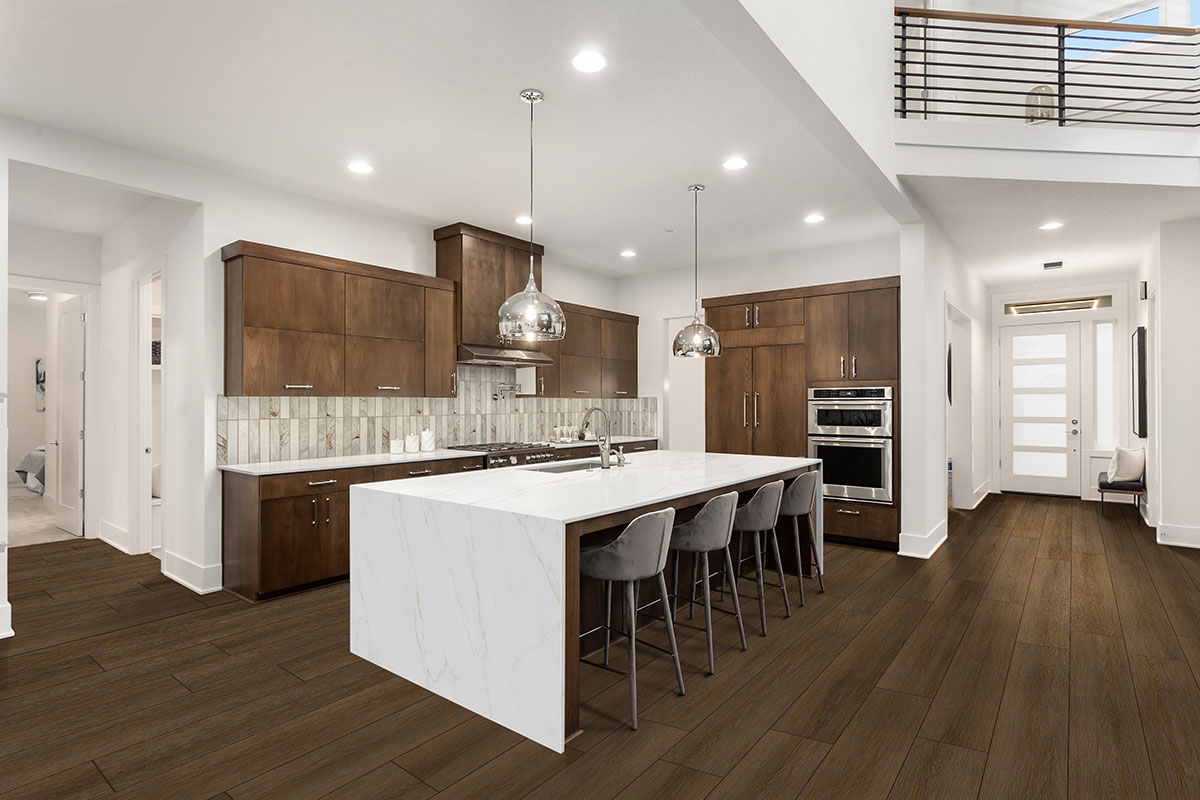 Calacatta Corrinna backsplash in a kitchen — view 4