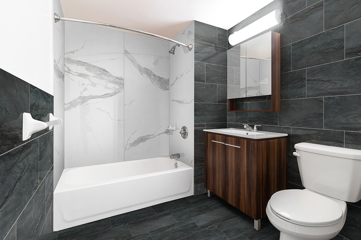 Glacier Statuary backsplash in a shower — view 3