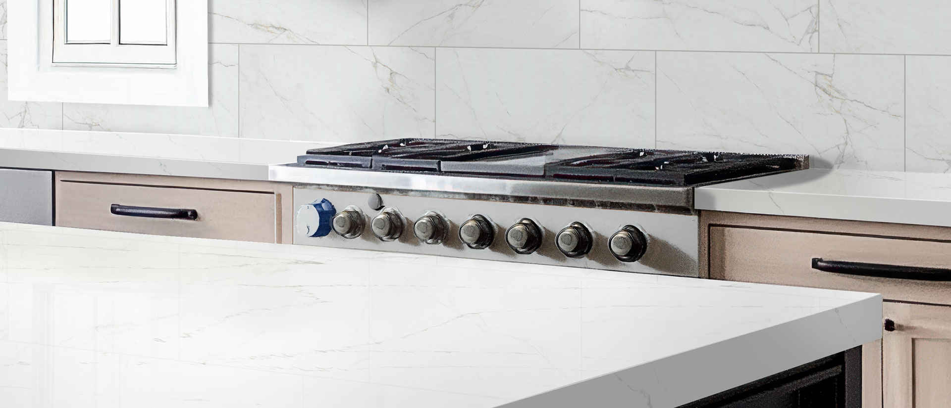 Calacatta Ultra Quartz countertop in a kitchen — view 3