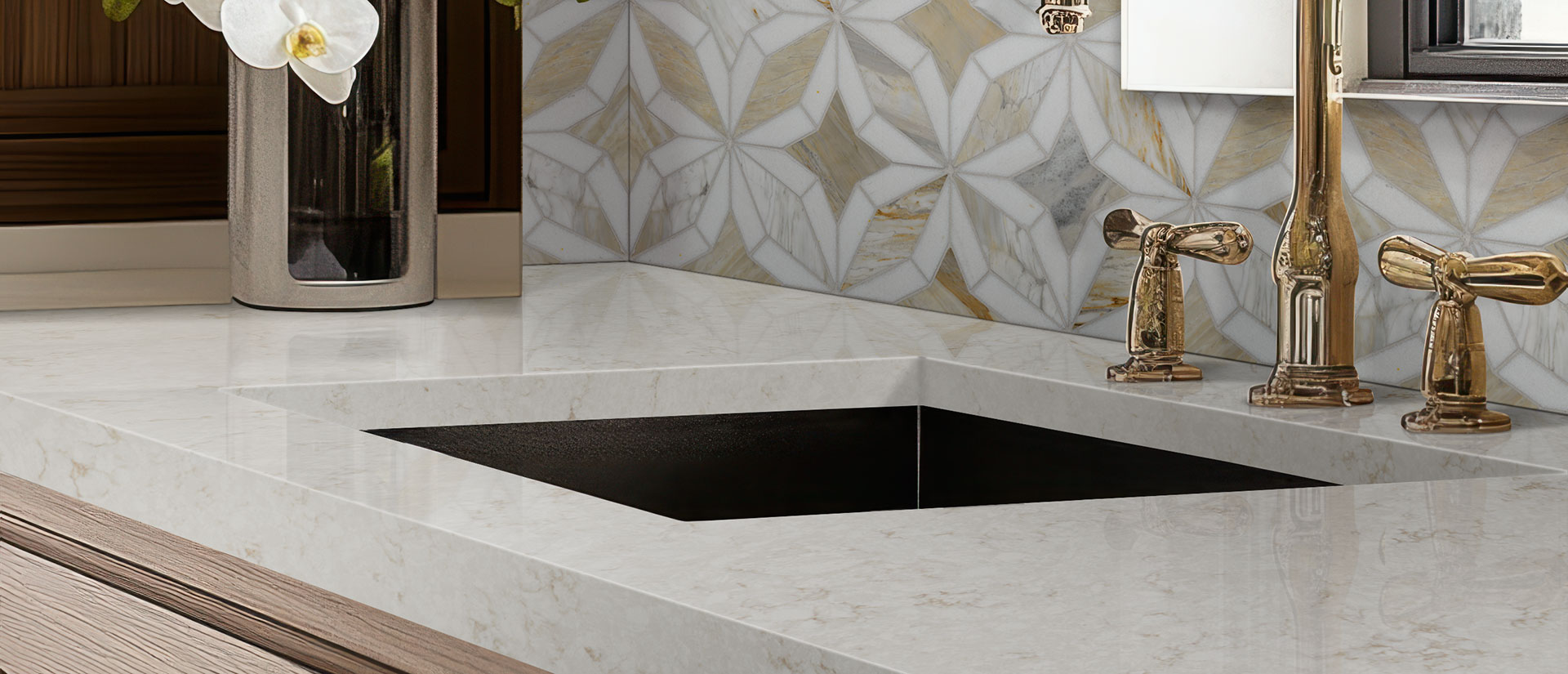 Cashmere Taj Quartz countertop in a bathroom