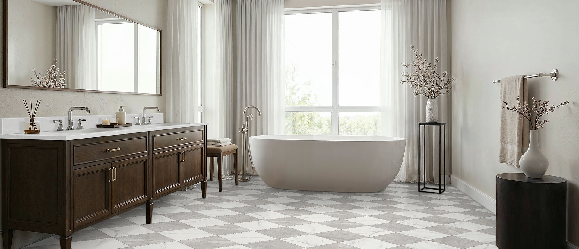 Eroluna ™ countertop in a bathroom — view 2
