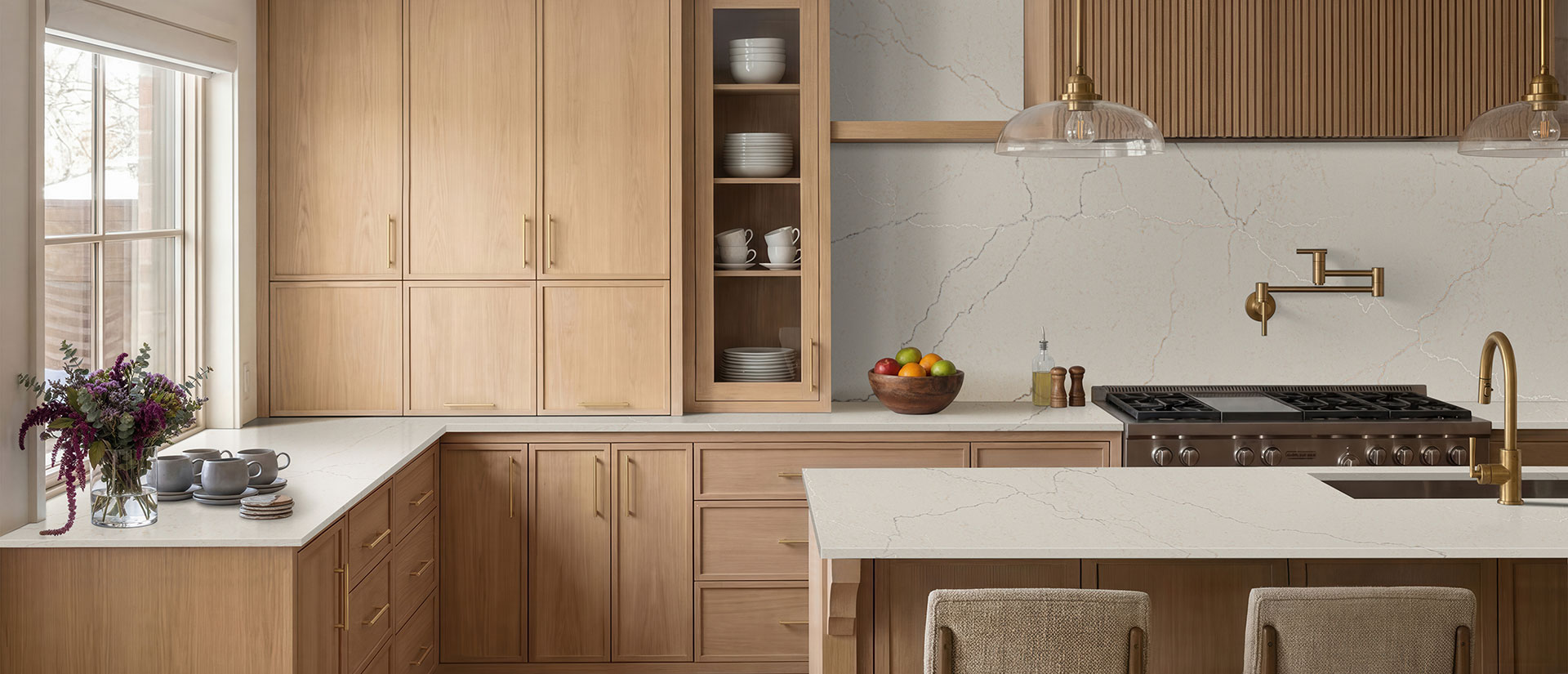 MIRAGGIO TAJ ™ countertop in a kitchen — view 2