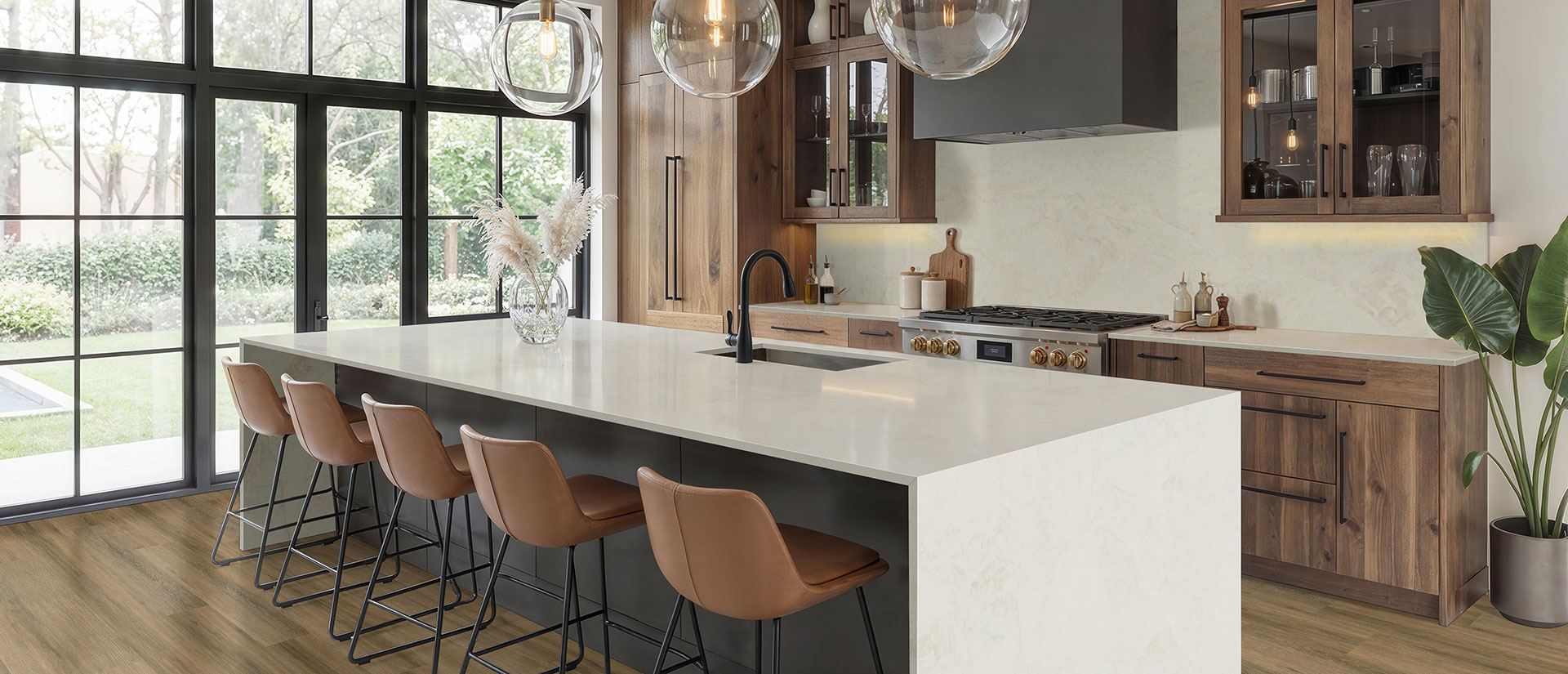 Serataj ™ countertop in a kitchen — view 4