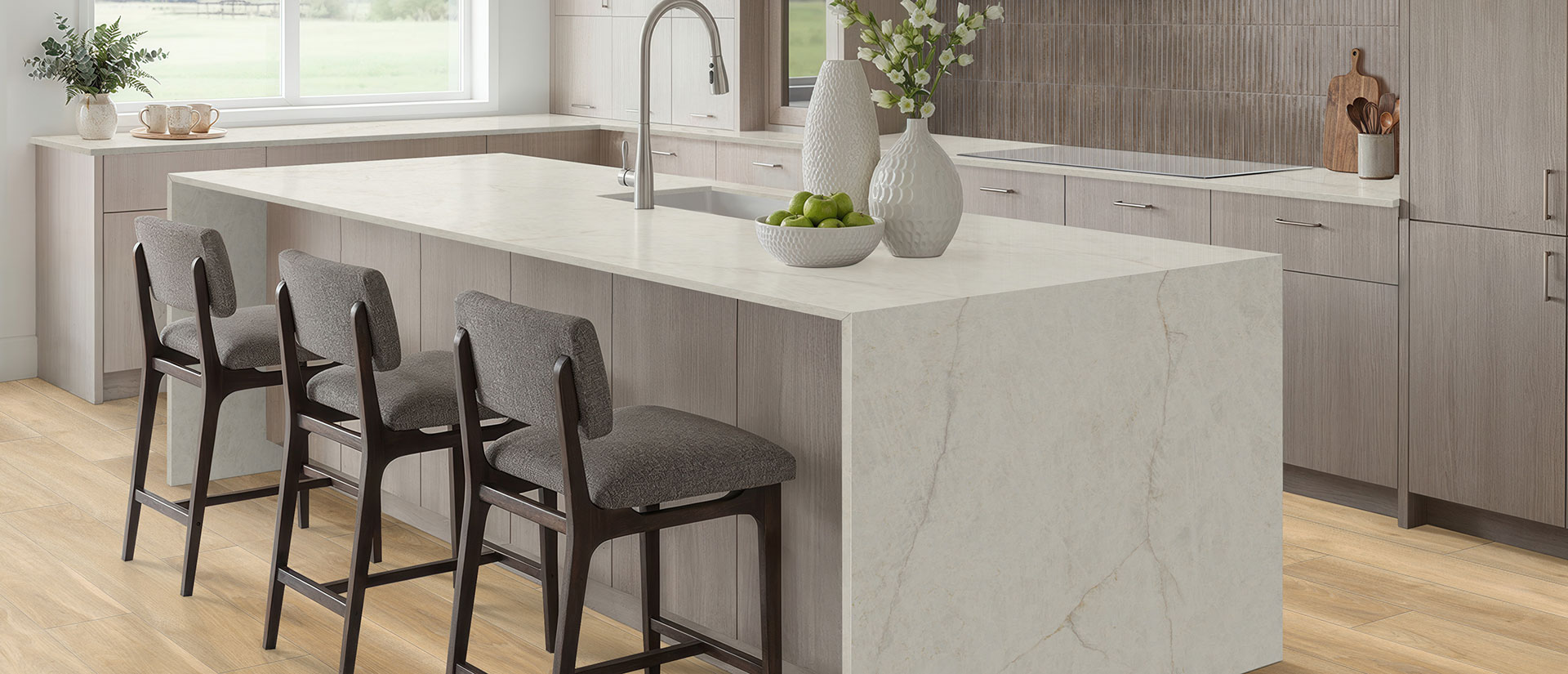 SoliTaj ™ countertop in a kitchen — view 5