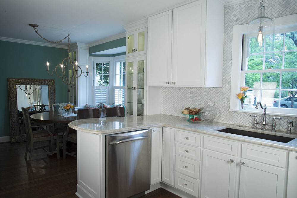 Madreperola Quartzite countertop installed — view 4