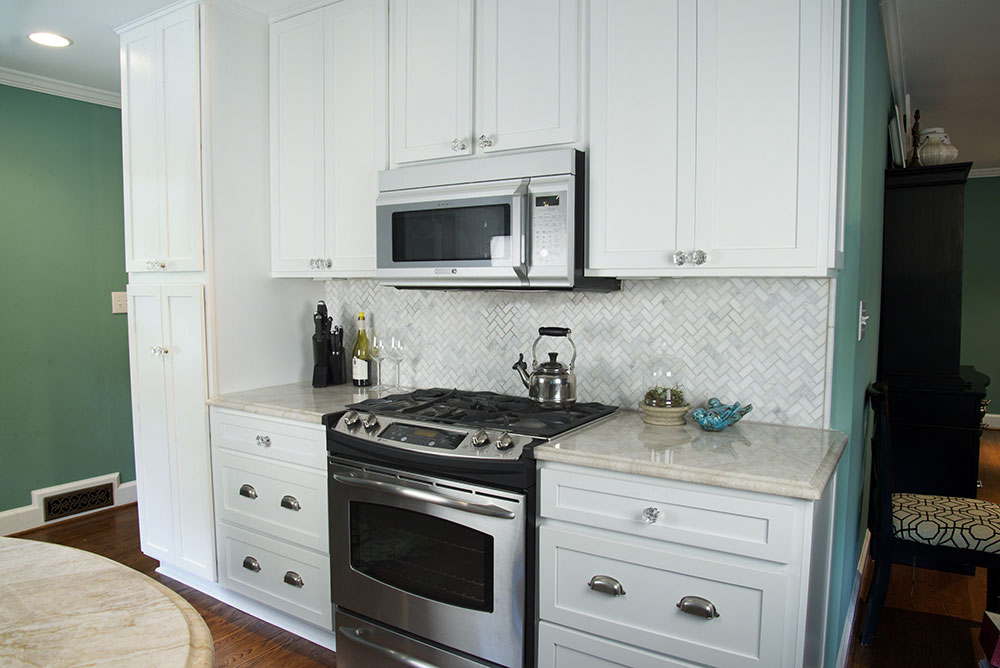Madreperola Quartzite countertop installed — view 7